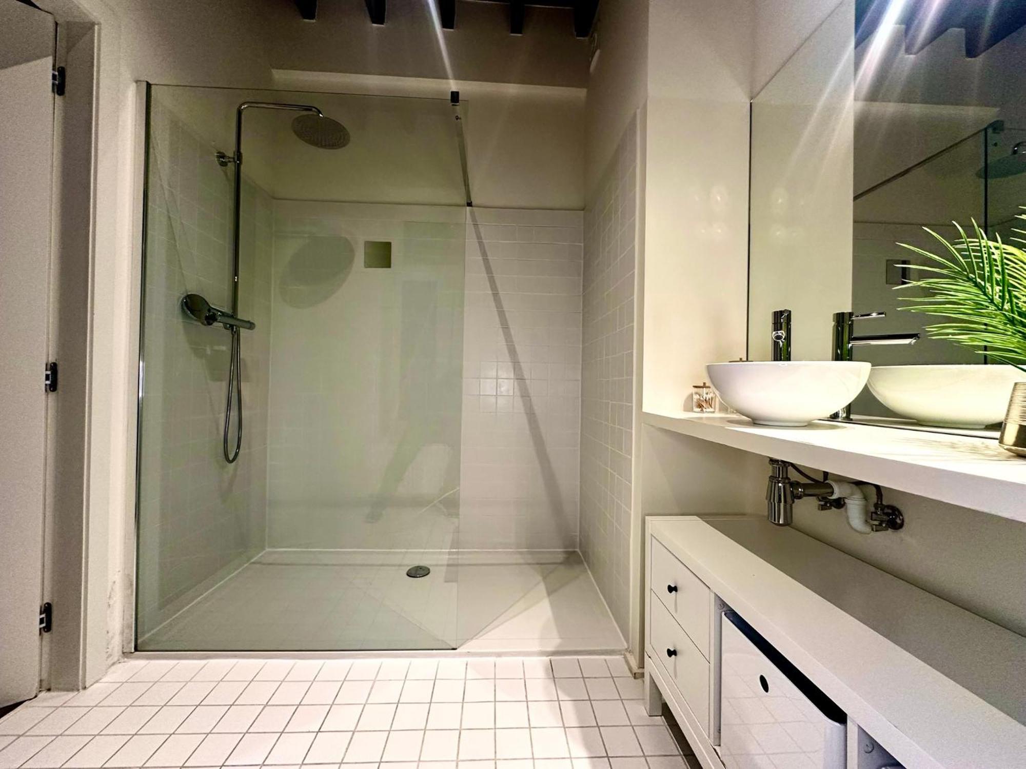 Luxury Suites Princess By Rikas Hotels Antwerp Exterior photo
